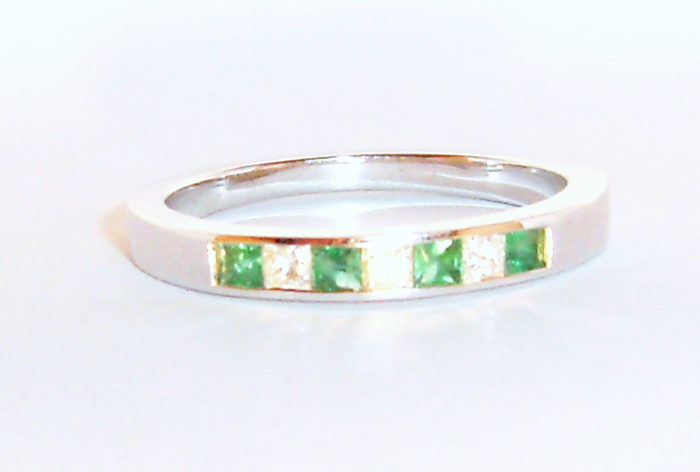 emerald_diamond_ring.jpg